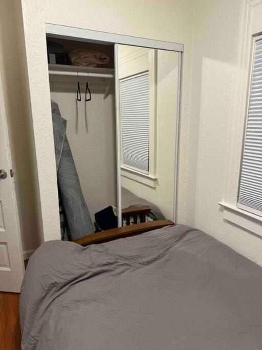 Appartement Bumblebee House à Oakland Extérieur photo